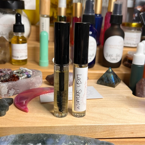 Golden Healing Apothecary🫶🏼Handcrafted Lash Serum - Picture 3 of 8